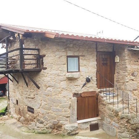 A Paragueria Sas de Penelas エクステリア 写真