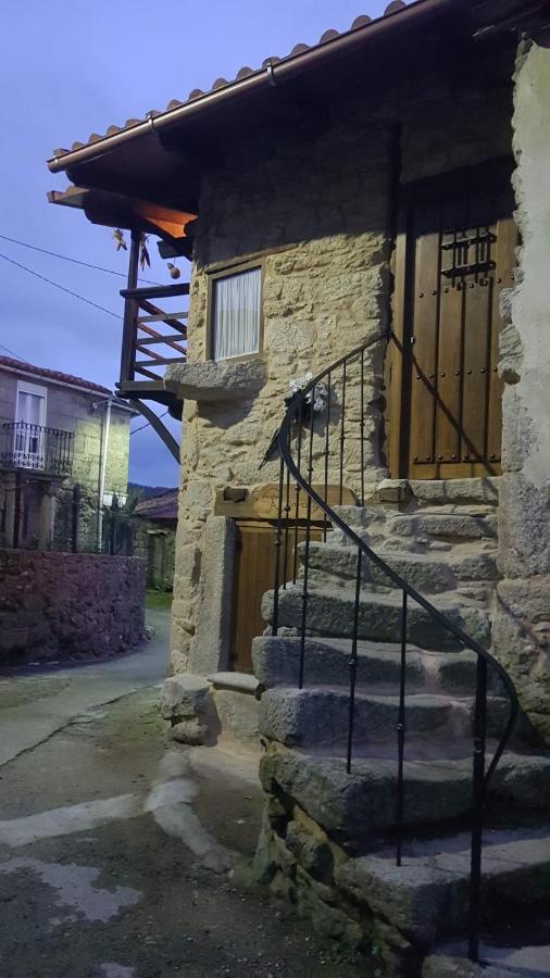 A Paragueria Sas de Penelas エクステリア 写真